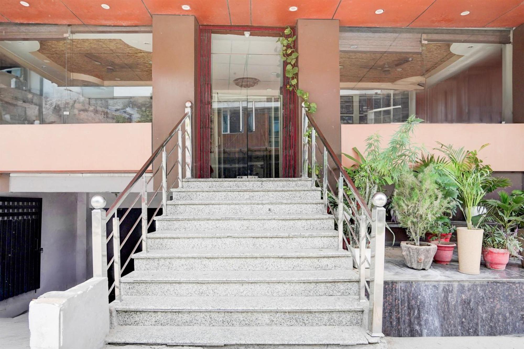 Super Townhouse Haridwar Near Har Ki Pauri Hotell Exteriör bild