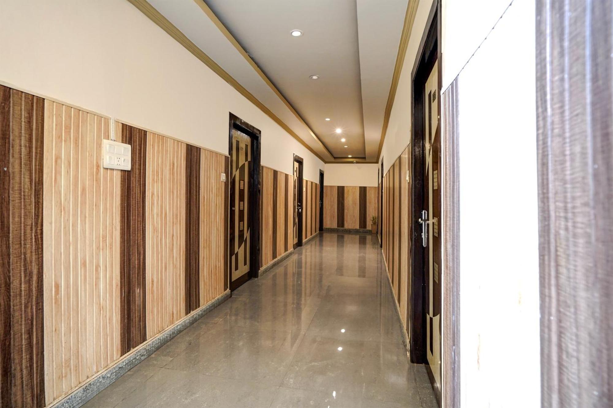 Super Townhouse Haridwar Near Har Ki Pauri Hotell Exteriör bild