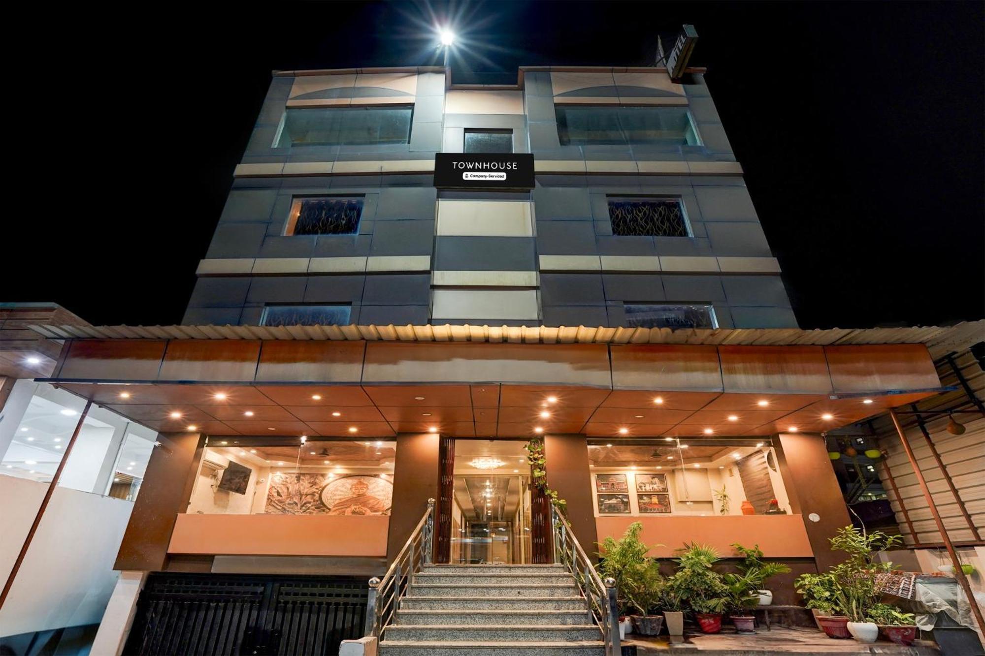 Super Townhouse Haridwar Near Har Ki Pauri Hotell Exteriör bild